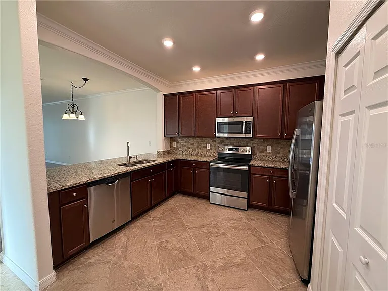 9929 Haze Dr — Photo 3