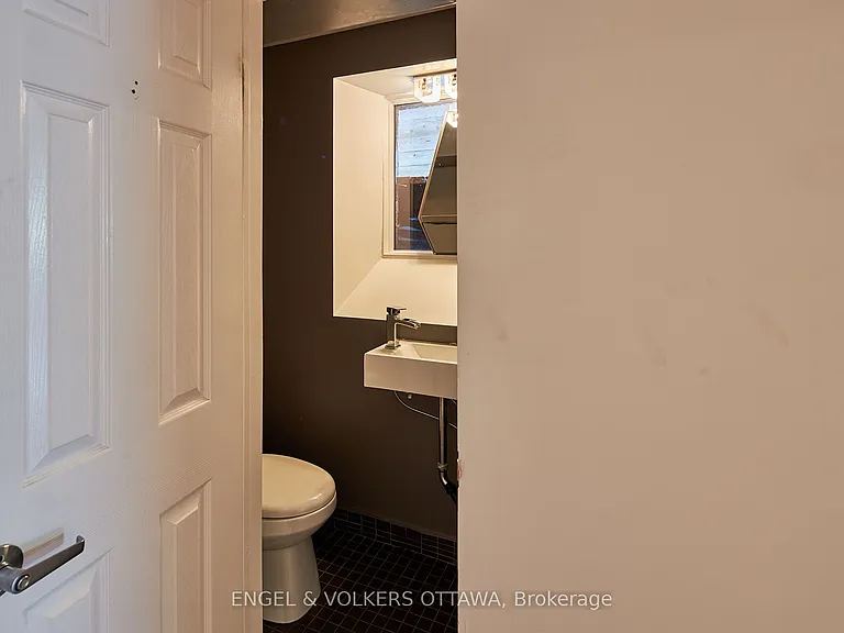 103 James St — Photo 22