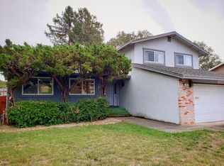 230 San Luis Way, Novato, CA 94945