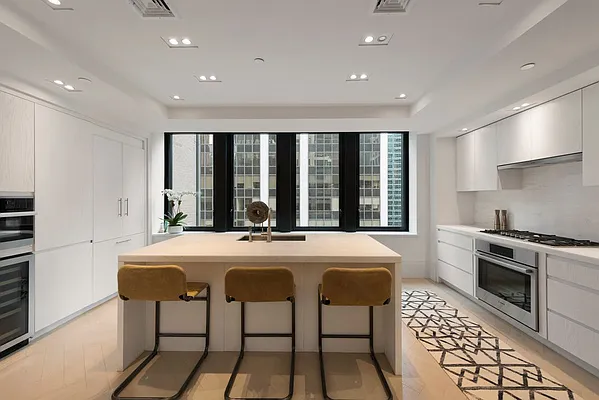 Sold by Nest Seekers International | media 3