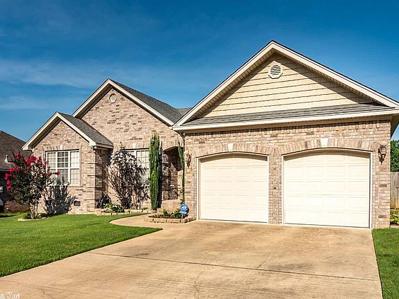 2nd image of 2705 Richland Park Dr