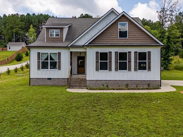 853 Dedmon Rd, Ringgold, GA 30736