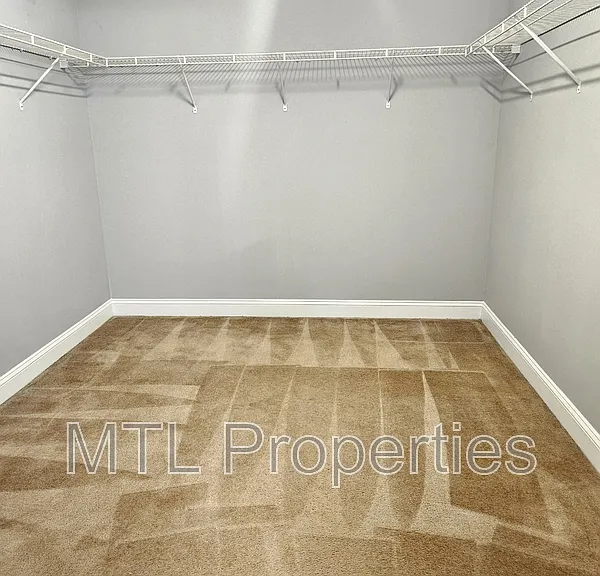 302 Nanny Point Dr — Photo 10