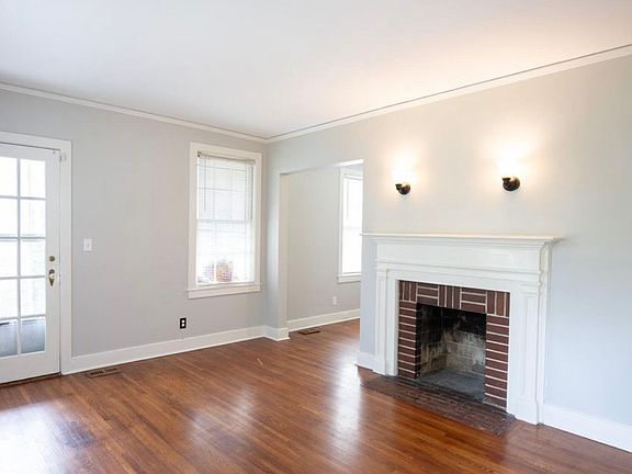 3rd image of 1762 Pinetree Rd