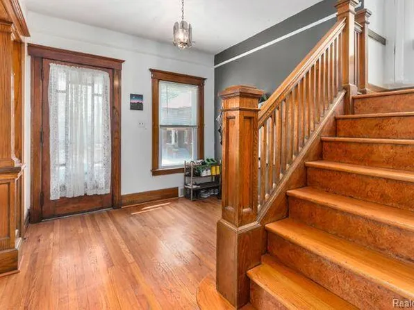 1933 11th St, Detroit, MI 48216