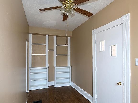 2nd image of 901 6th Ave