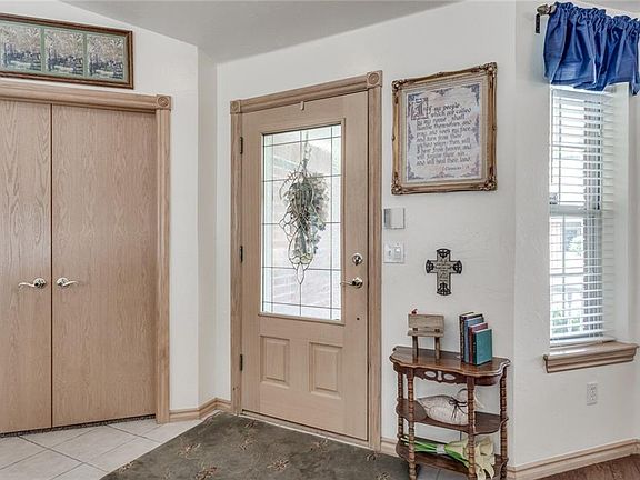 5th image of 4872 Del Aire Dr