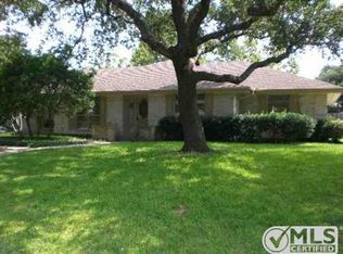 667 Crestway Dr, San Antonio, TX 78239