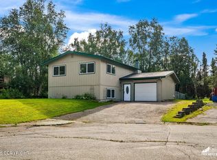 1900 Bluegrass Cir, Anchorage, AK 99502