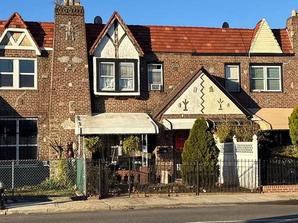 10910 Francis Lewis Blvd, Jamaica, NY 11429