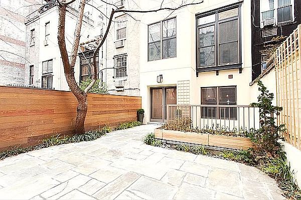 1st image of 150 W 77th St APT 1