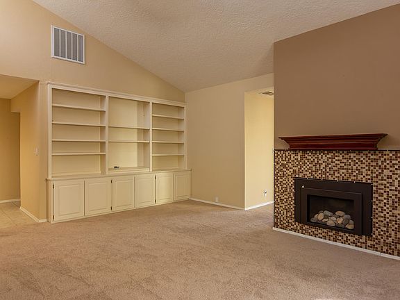 5th image of 9631 Village Grn NE