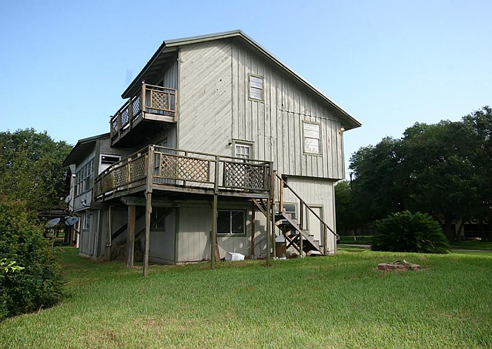 1st image of 6124 Lazy Ln