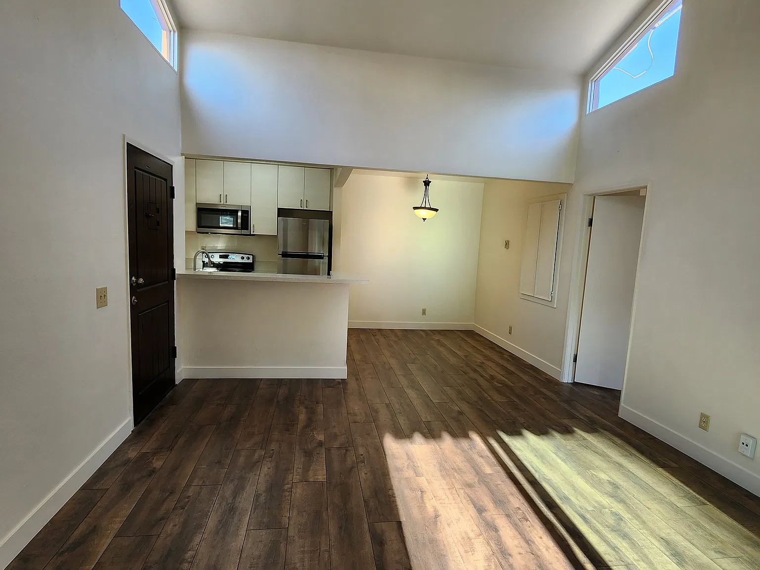1 bed, 599 sqft, $2,195 — Photo 4