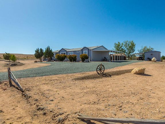 2nd image of 171 Lazy Loop Dr