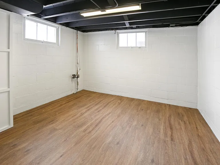 5403 William St — Photo 14