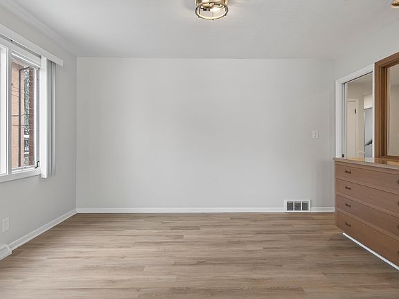 3rd image of 2467 Warrensville Center Rd