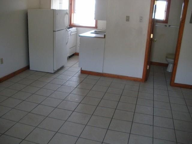 2nd image of 2071 Route 9w APT 4