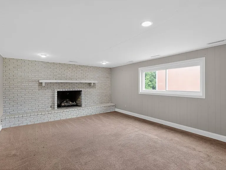 3561 Sunrise Dr — Photo 7