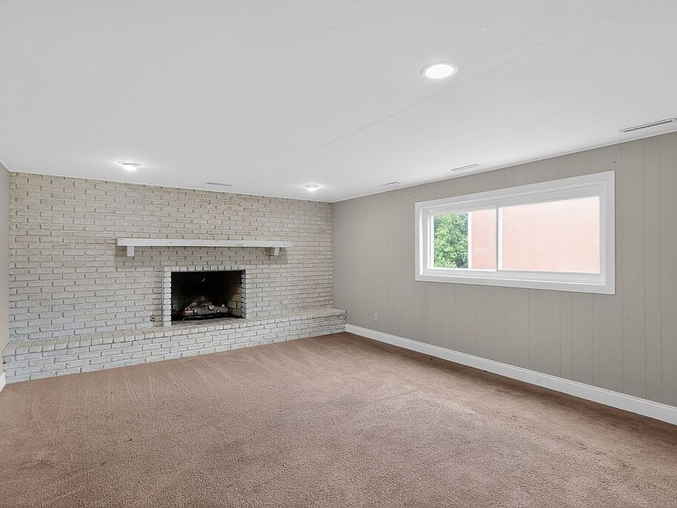 1st image of 3561 Sunrise Dr