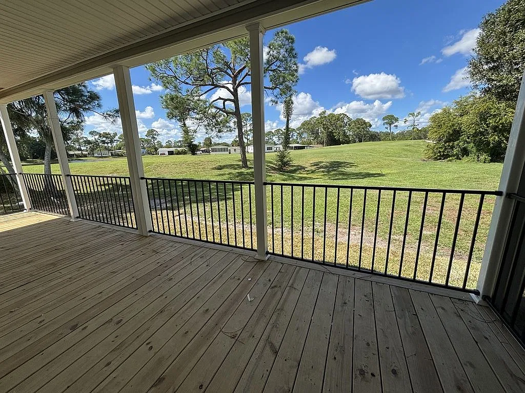 3 bed, 2.0 bath, 1460 sqft, $1,499 — Photo 3