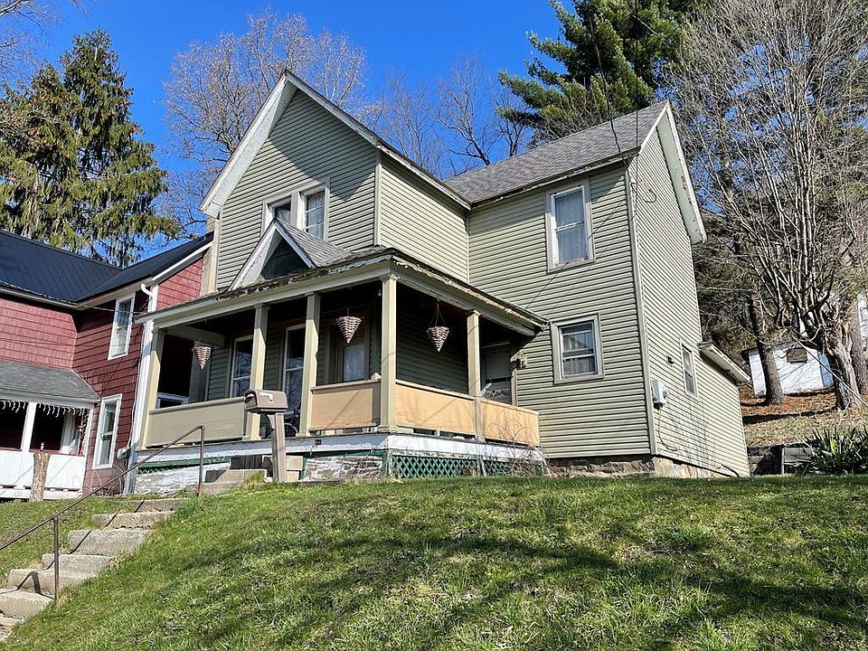 1st image of 304 Brook St