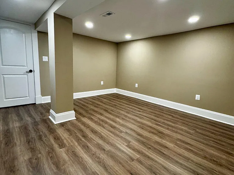 2613 Chesterfield Ave — Photo 21