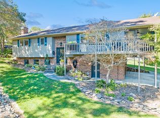 209 Stoney Brook Dr, Clyde, NC 28721