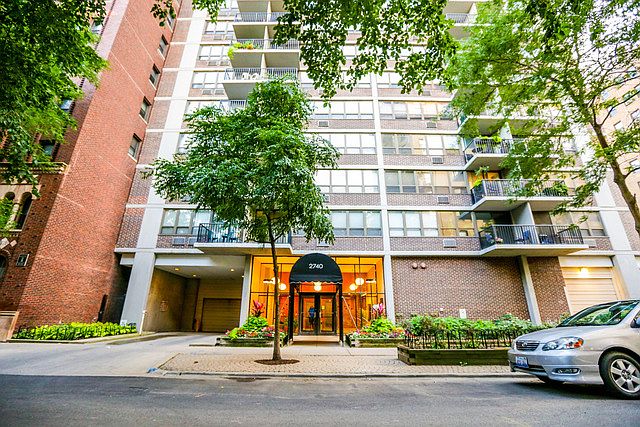 1st image of 2740 N Pine Grove Ave APT 10G