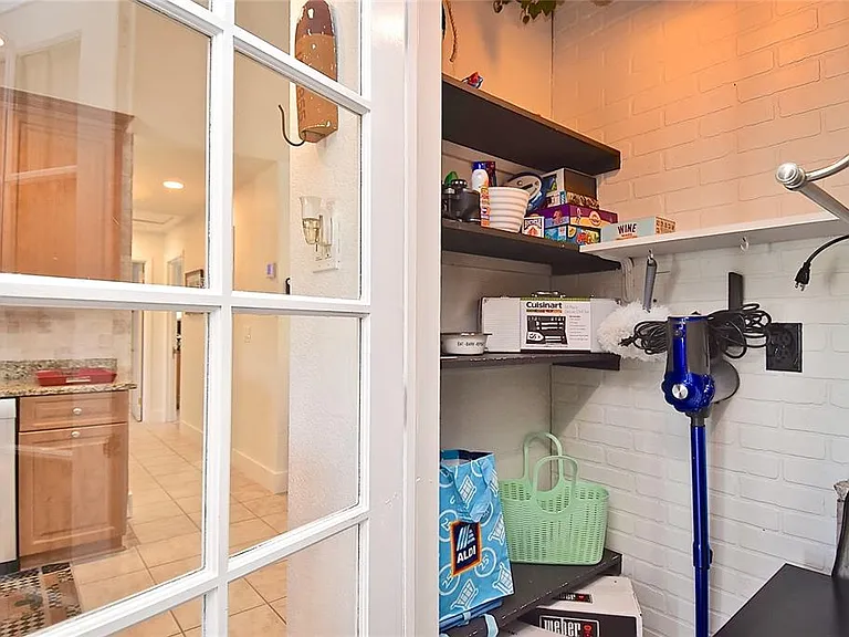 7037 Duke St — Photo 22