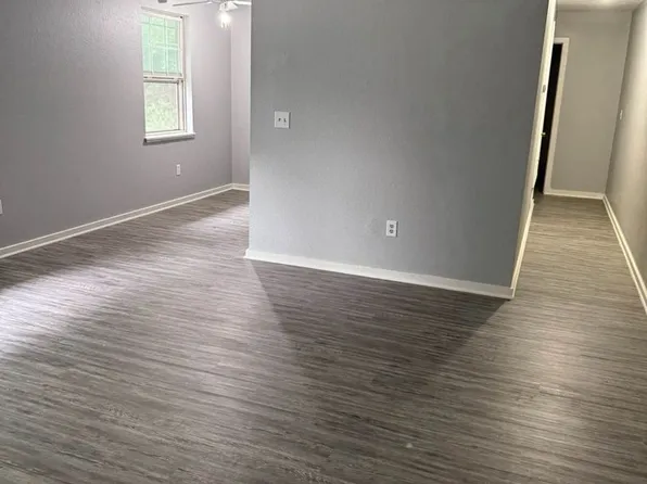 Chas, 8208 Chas Cir #7, Liberty, MO 64068