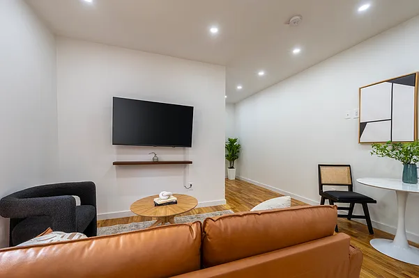 Living room, photo 5