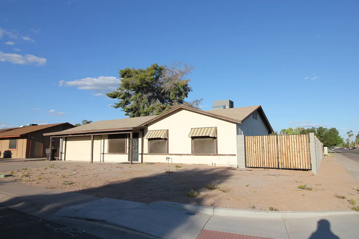 Building Photo - 505 N Laveen Dr