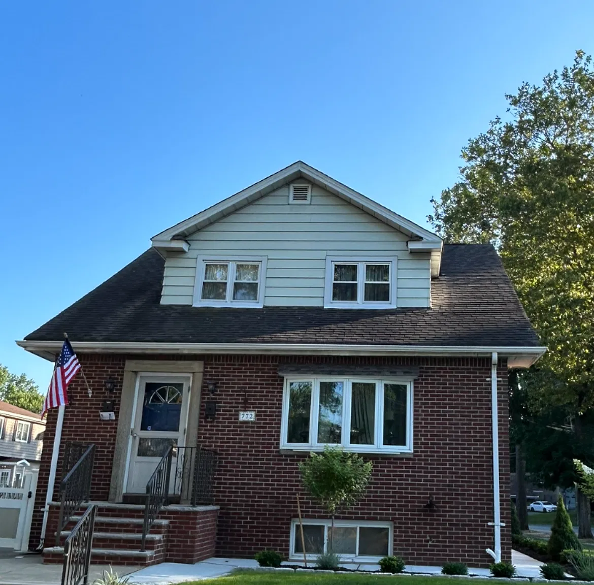 2 bed, 800 sqft, $2,300 — Photo 1