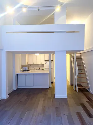 Rented by Yoreevo, LLC | media 17