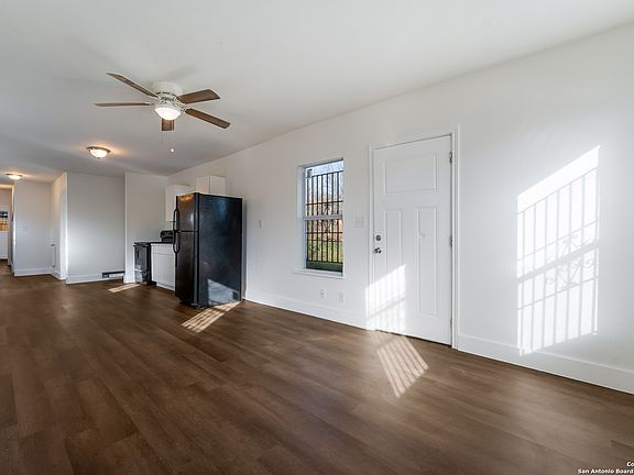 5th image of 2605 GUADALUPE ST
