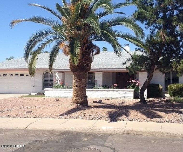 1st image of 340 E Carol Ann Way