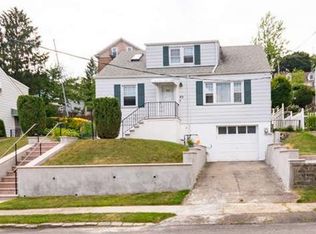 23 Sunrise Ter, Yonkers, NY 10703