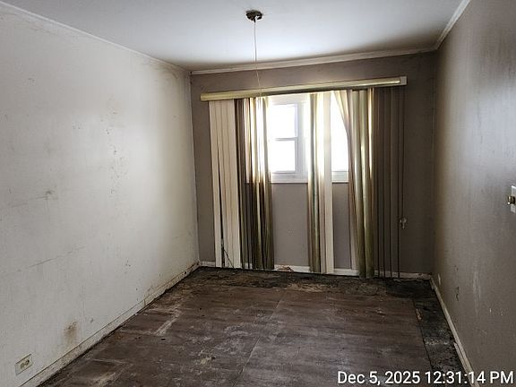 4th image of 289 Westwood Dr