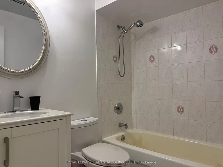 56 Sadot Ct — Photo 11