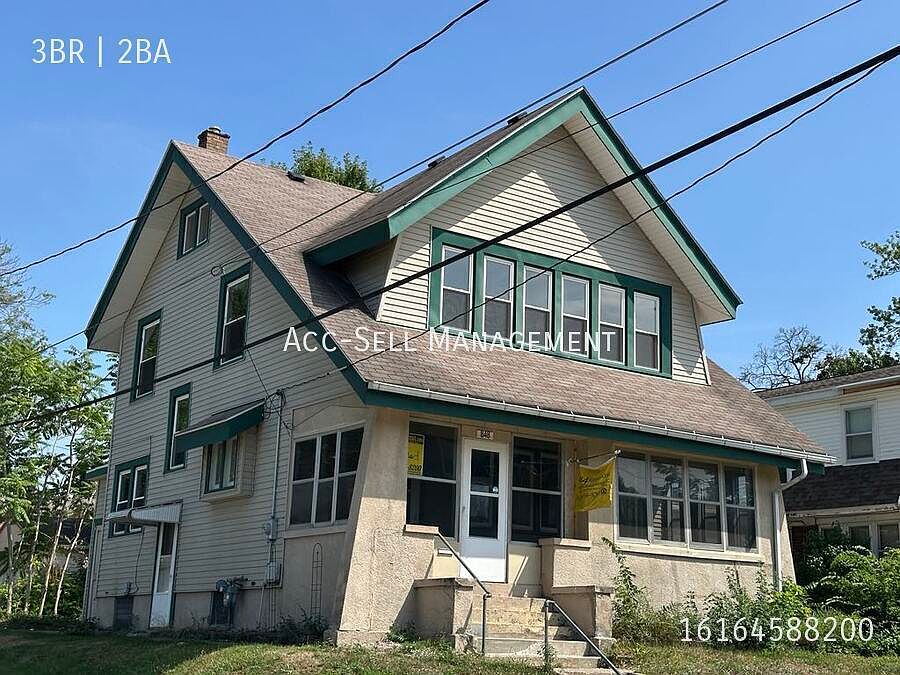 1st image of 848 Henry Ave SE