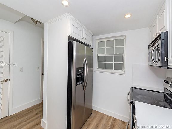 3rd image of 201 Galen Dr APT 302W