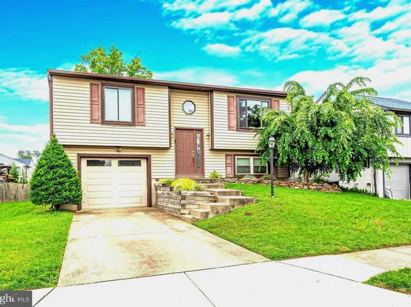 135 Holly Cir, Essex, MD 21221