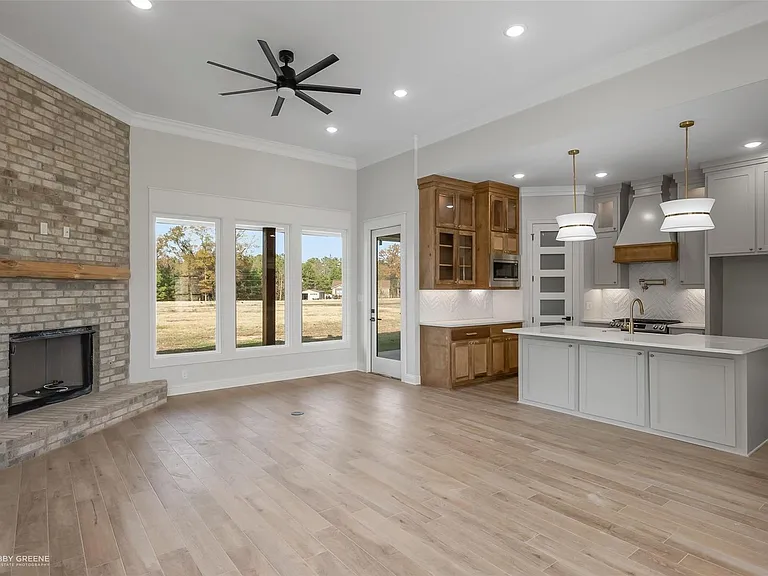 41 Turtle Creek Dr — Photo 2