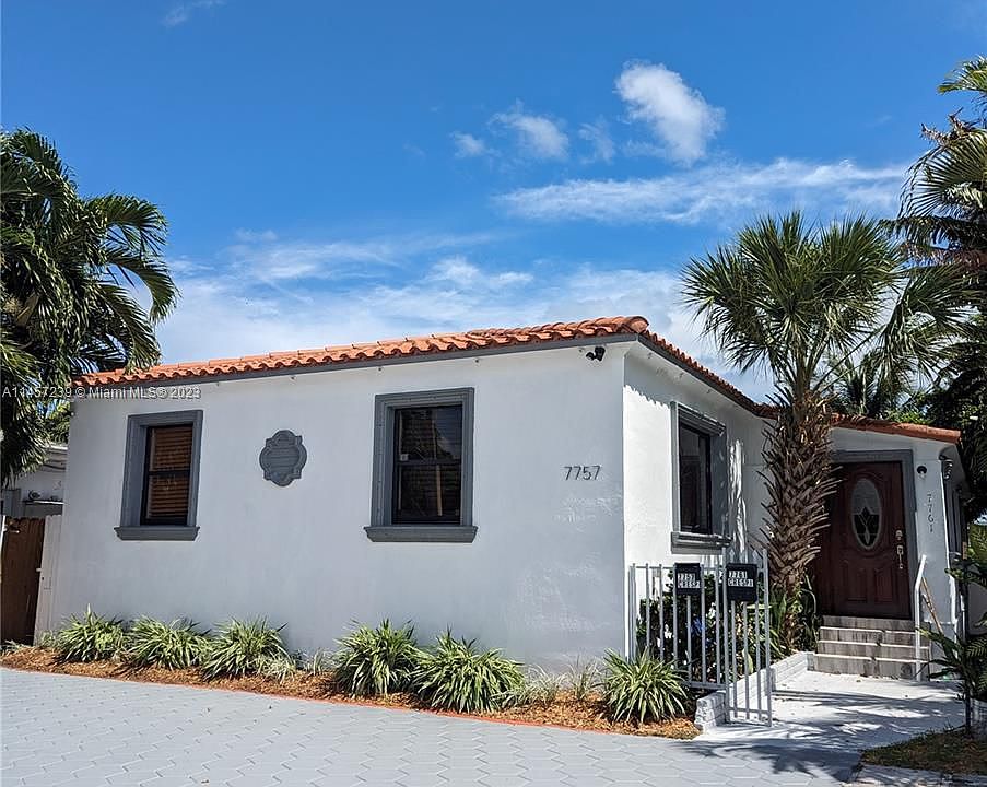 1st image of 7761 Crespi Blvd #A1