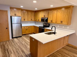 176 Pheasant Ridge Dr, Montrose, MN 55363