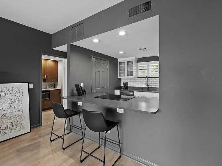 11842 Pebblewood Dr #101 — Photo 5