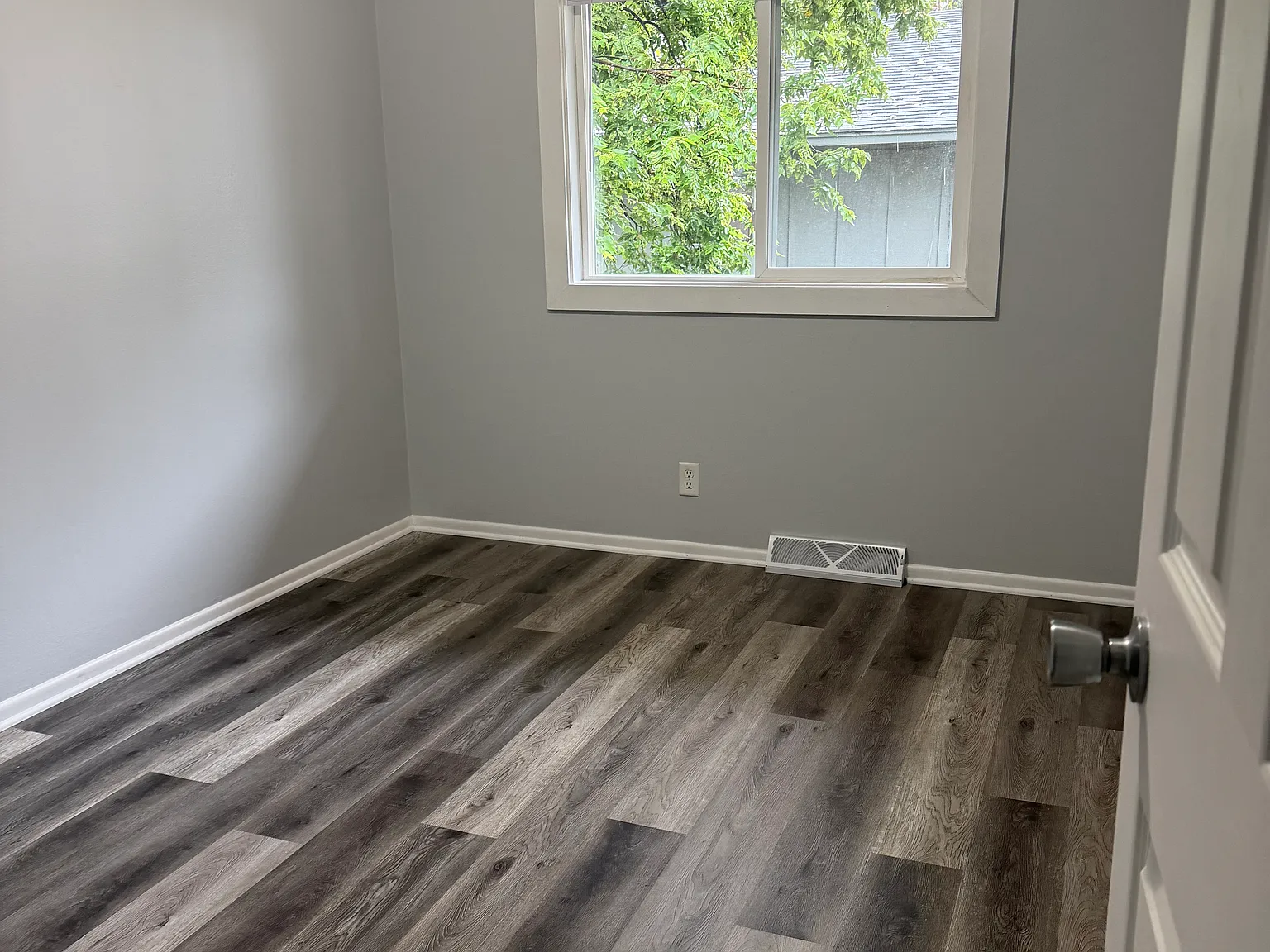 3 bed, 1131 sqft, $1,995 — Photo 3
