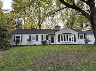 1565 Eastview Dr, East Liverpool, OH 43920