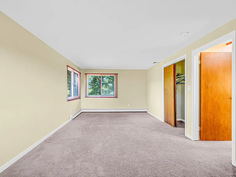 1394 Main Rd — Photo 18